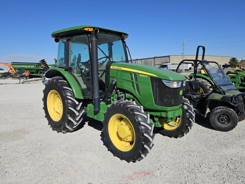Image for 2019 John Deere 5090E