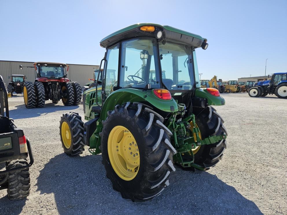 Image for 2019 John Deere 5090E