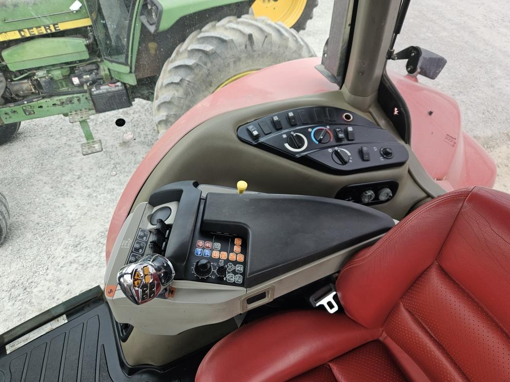 Image for 2009 Case IH Magnum 210