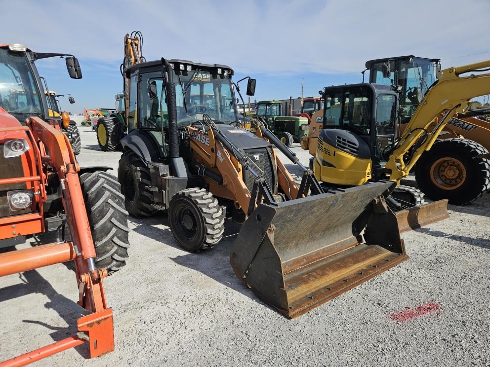 Image for 2022 Case 580SV