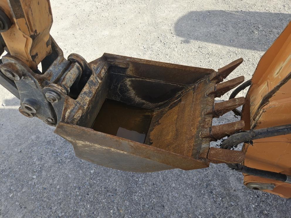 Image for 2022 Case 580SV