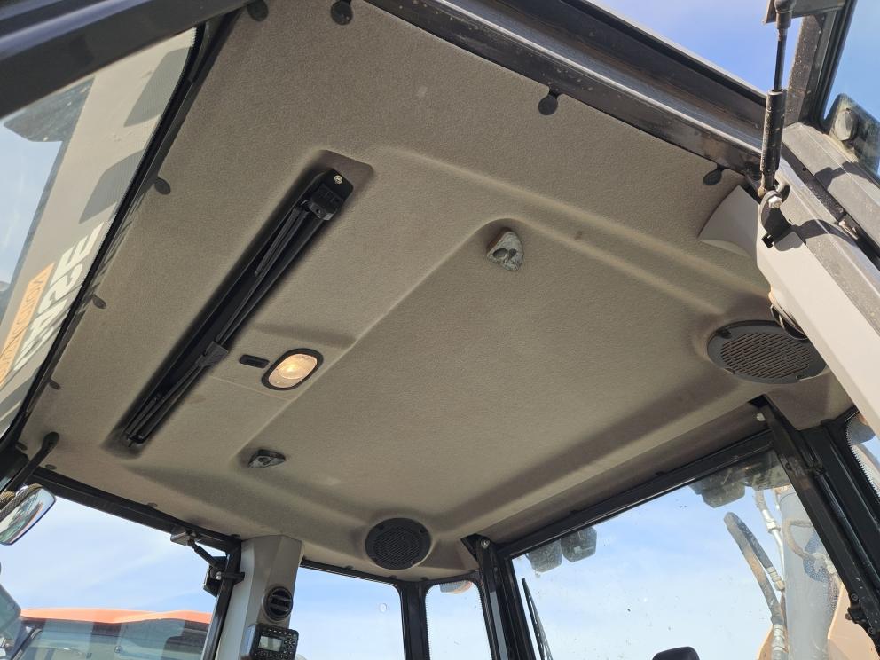 Image for 2022 Case 580SV