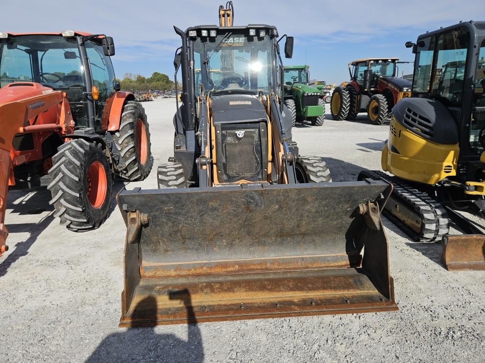 Image for 2022 Case 580SV