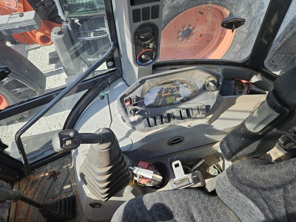 Image for 2022 Case 580SV