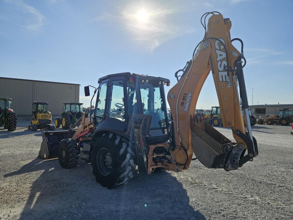 Image for 2022 Case 580SV