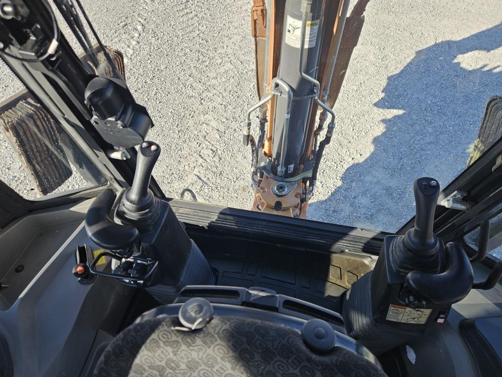 Image for 2022 Case 580SV