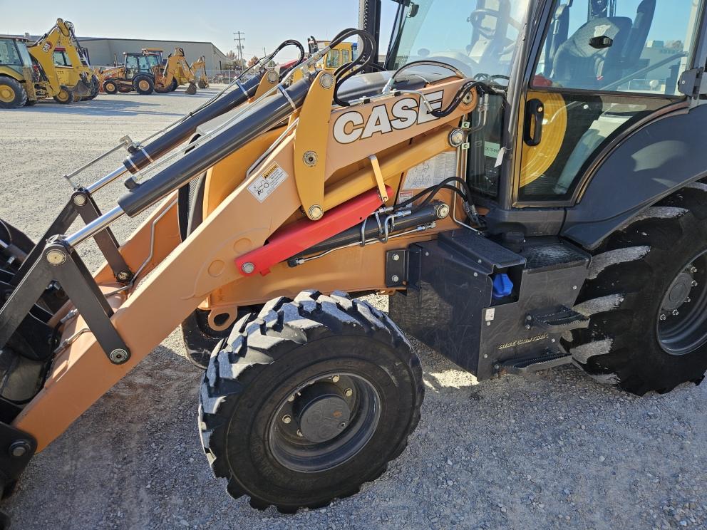 Image for 2022 Case 580SV