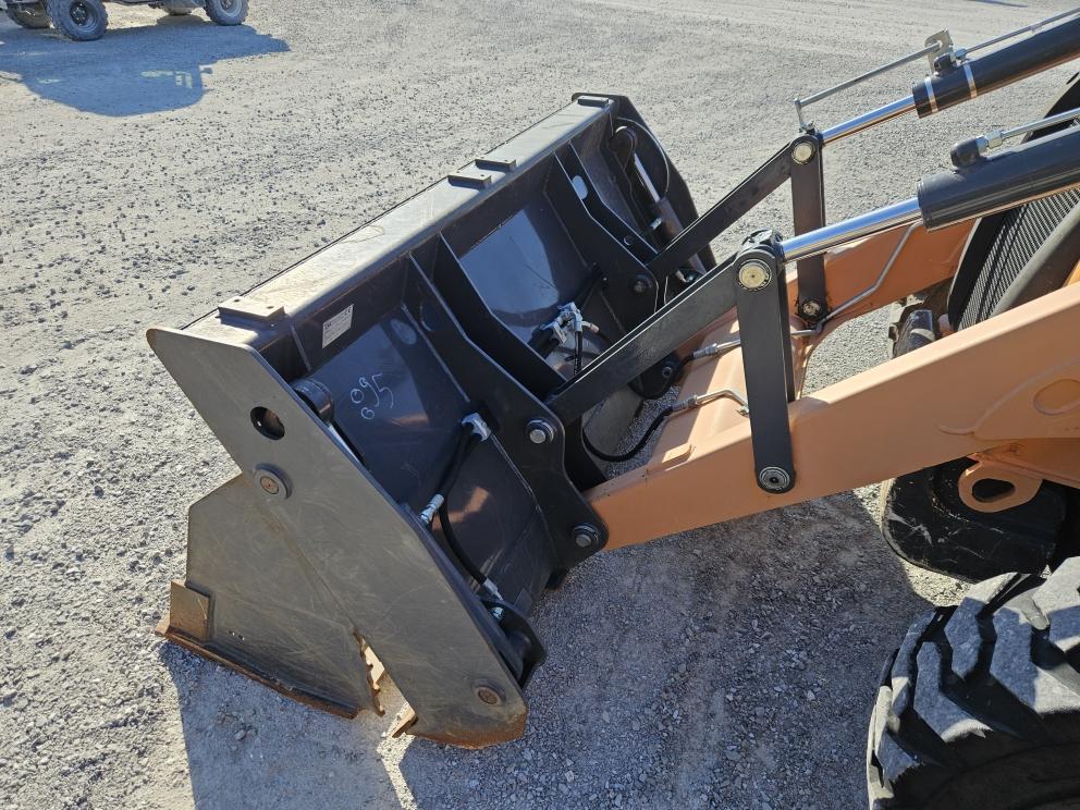 Image for 2022 Case 580SV