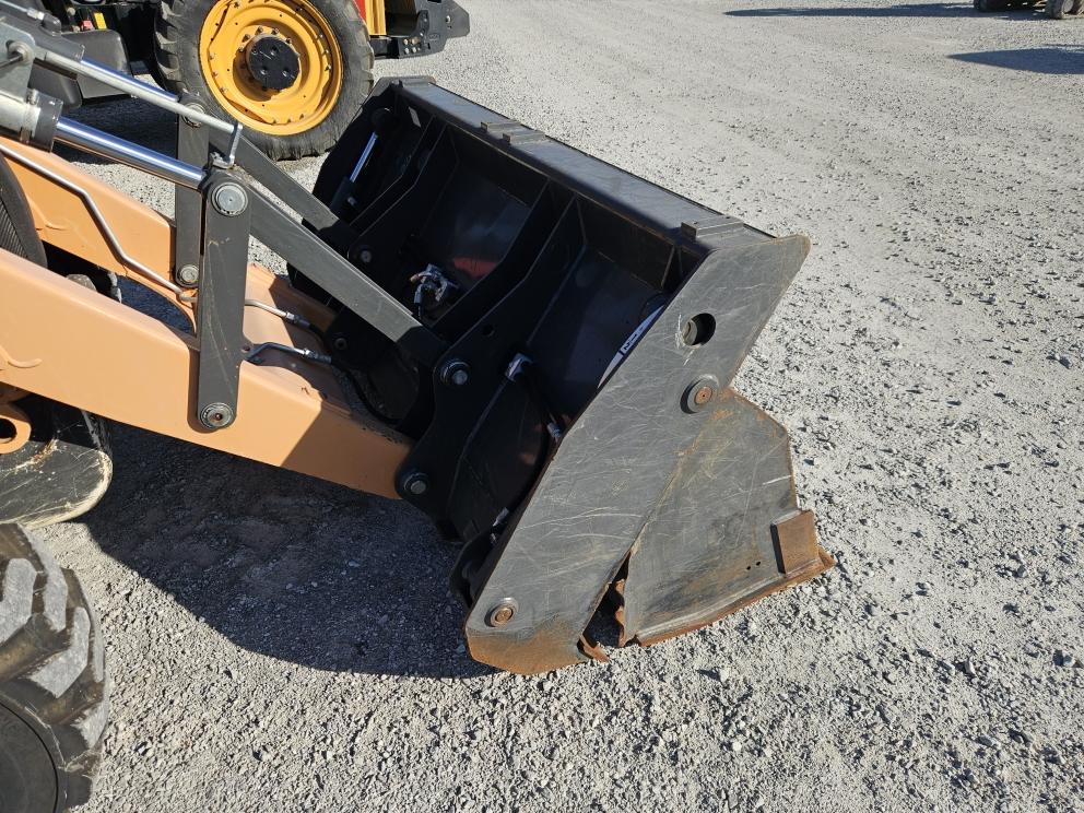 Image for 2022 Case 580SV