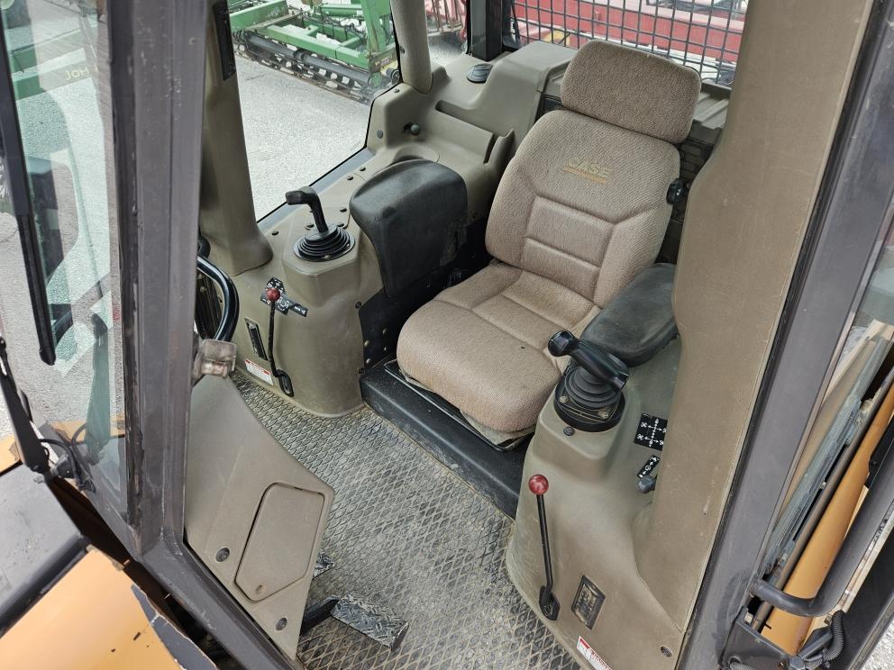 Image for 2012 Case 850L XLT