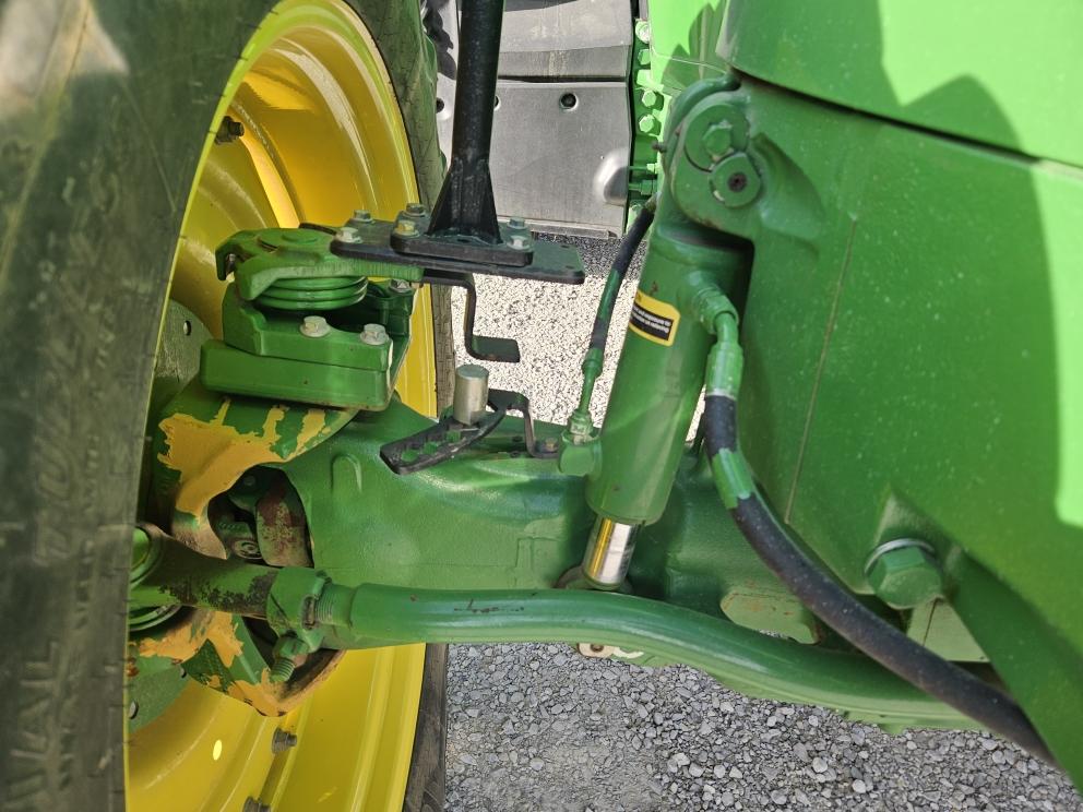 Image for 2014 John Deere 7230R