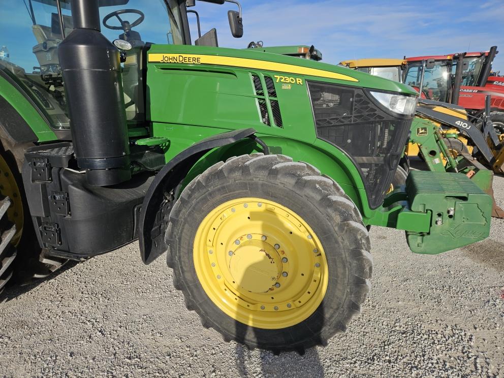 Image for 2014 John Deere 7230R