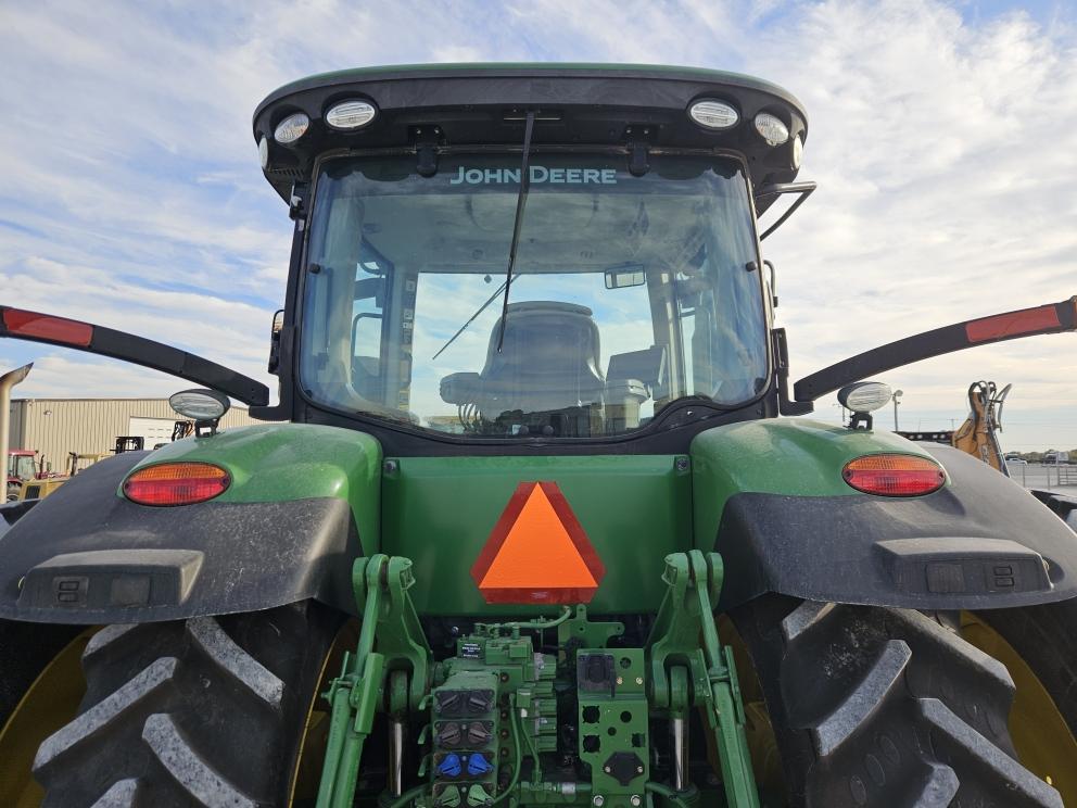 Image for 2014 John Deere 7230R