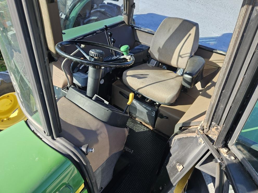 Image for 1984 John Deere 4450