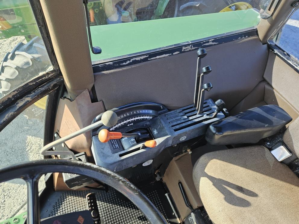 Image for 1984 John Deere 4450