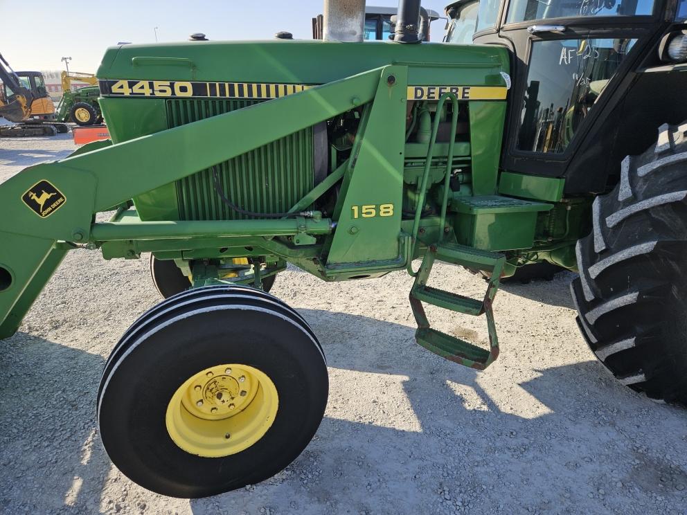 Image for 1984 John Deere 4450