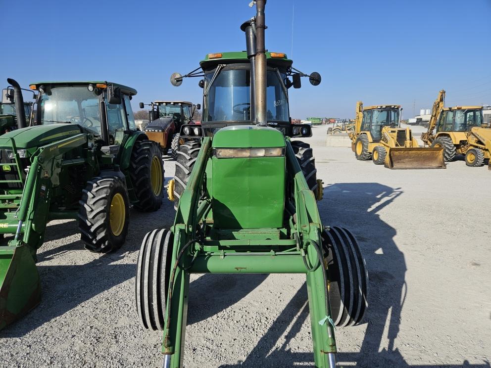 Image for 1984 John Deere 4450