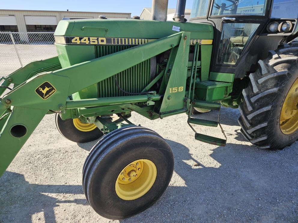 Image for 1984 John Deere 4450