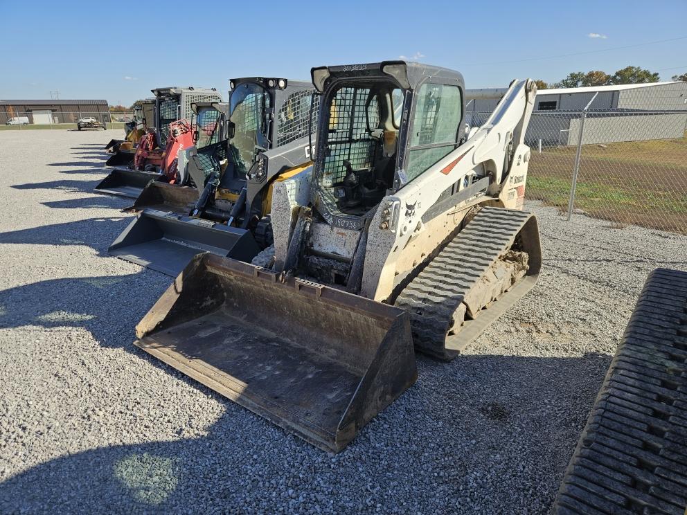 Image for 2020 Bobcat T870