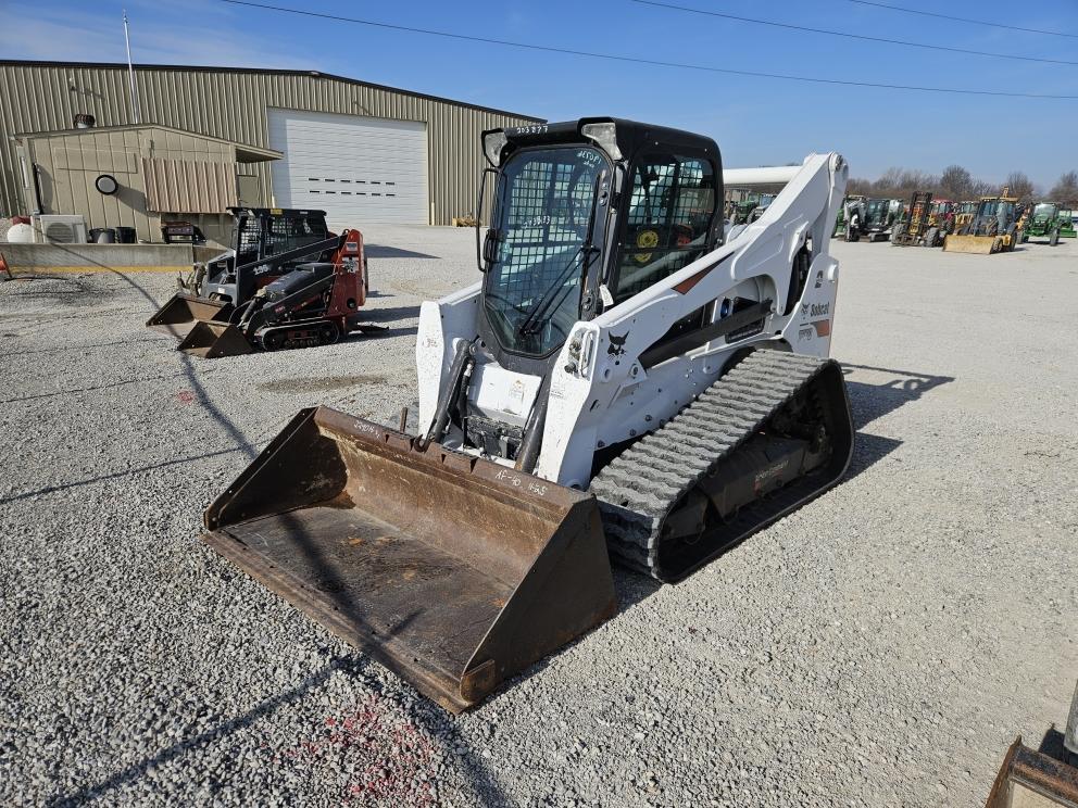 Image for 2020 Bobcat T870