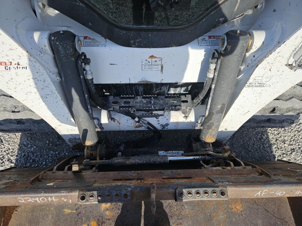 Image for 2020 Bobcat T870