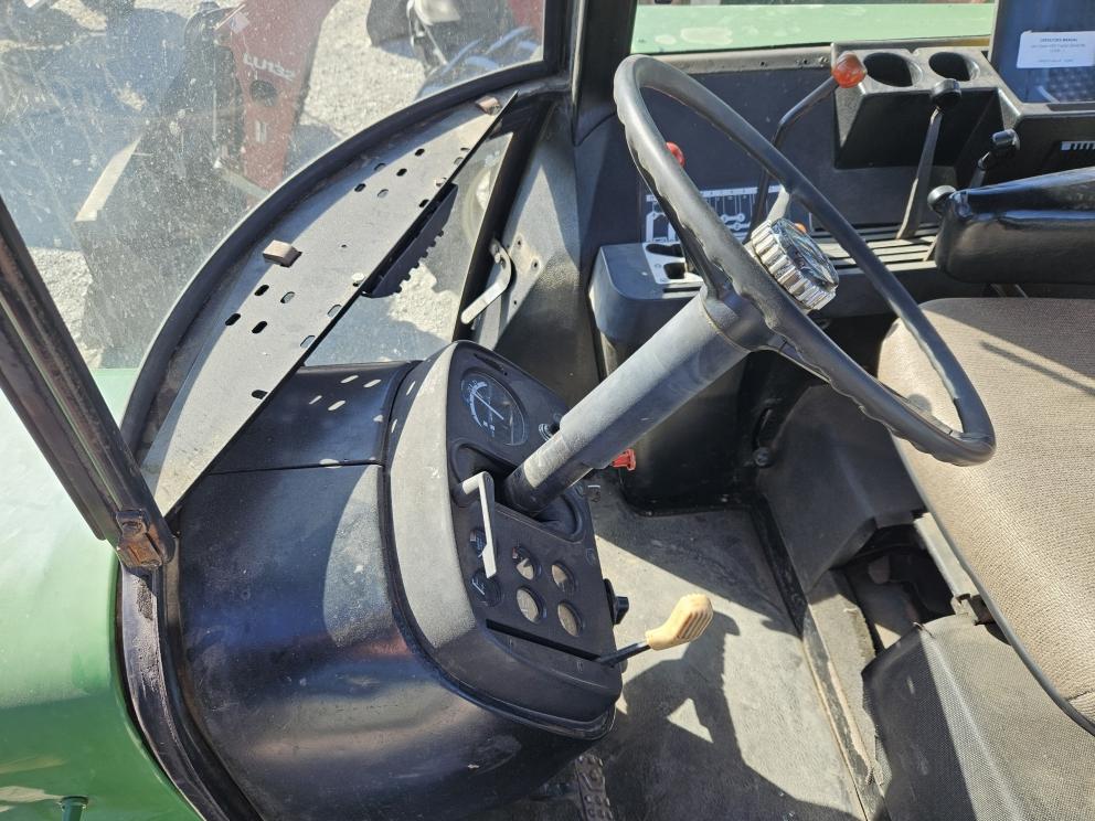 Image for 1974 John Deere 4230