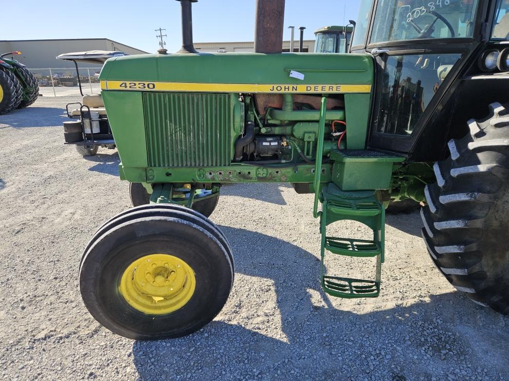 Image for 1974 John Deere 4230