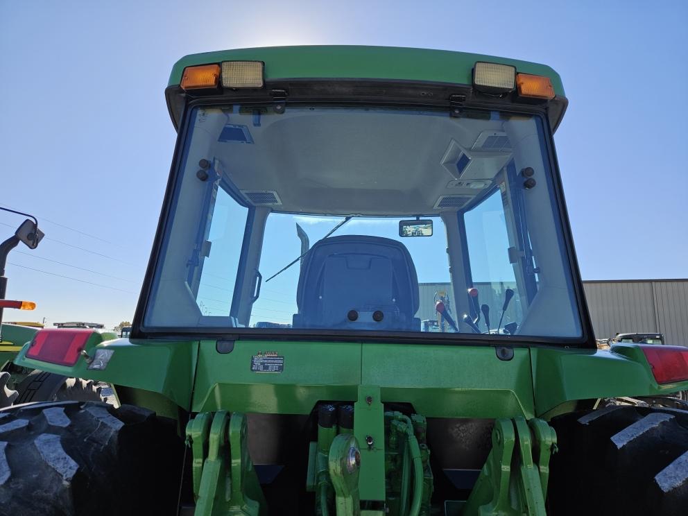 Image for 1996 John Deere 7200