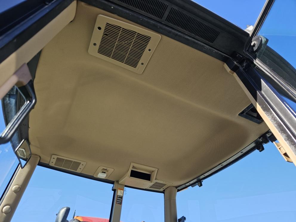 Image for 1996 John Deere 7200