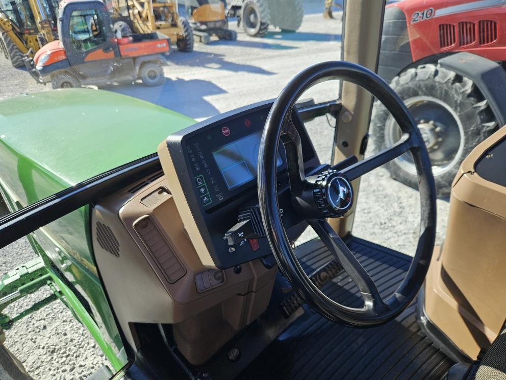 Image for 1996 John Deere 7200