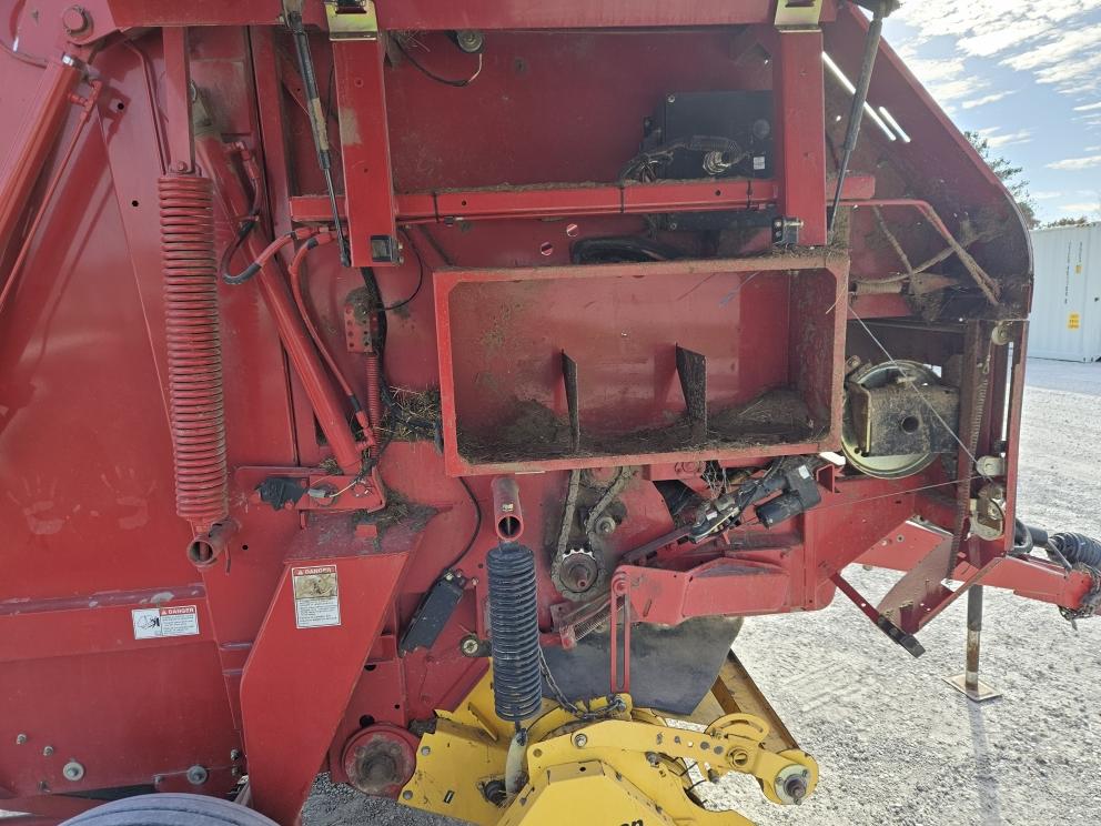 Image for 2012 New Holland BR7090