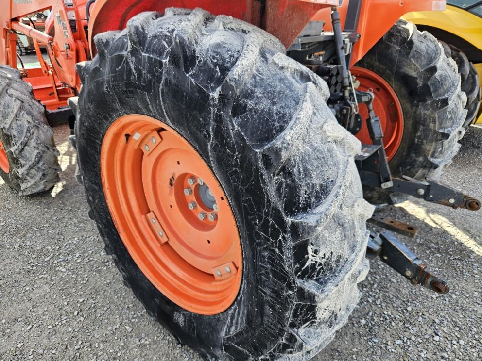 Image for 2018 Kubota M6S-111