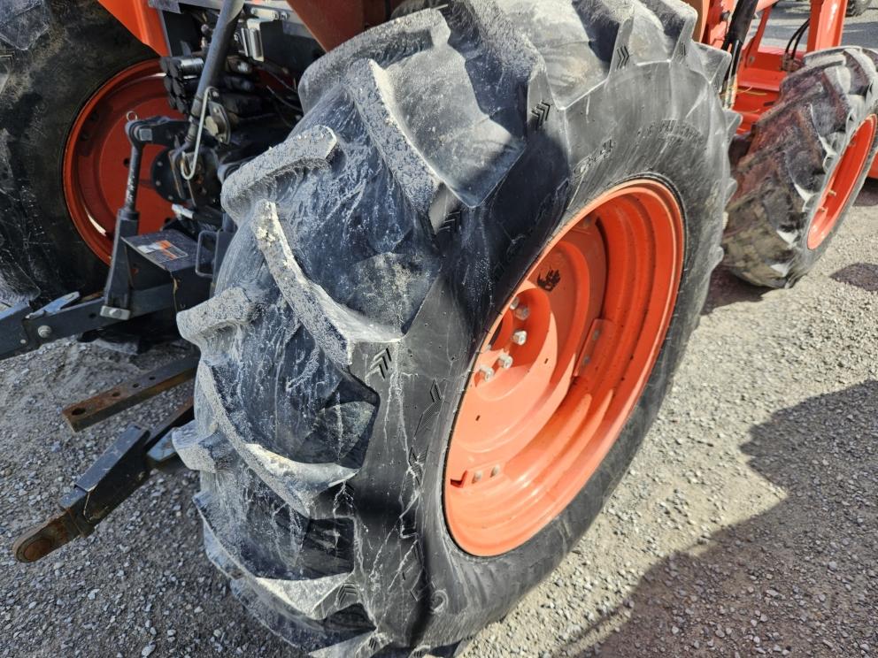 Image for 2018 Kubota M6S-111