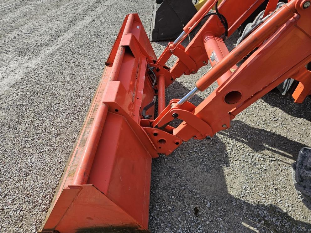 Image for 2018 Kubota M6S-111