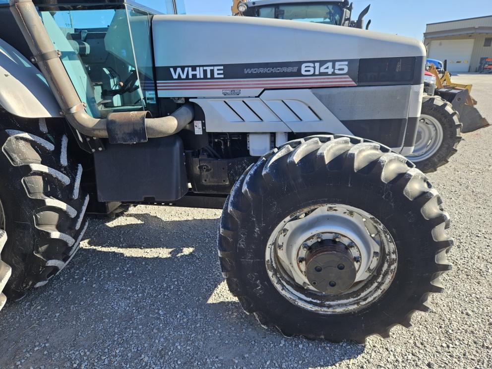 Image for 1995 White 6145