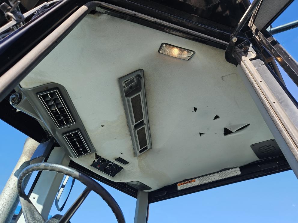 Image for 1995 White 6145