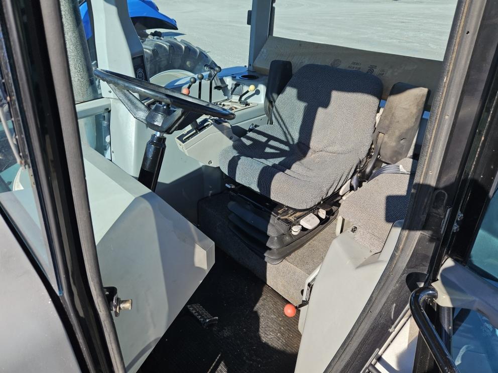 Image for 1995 White 6145