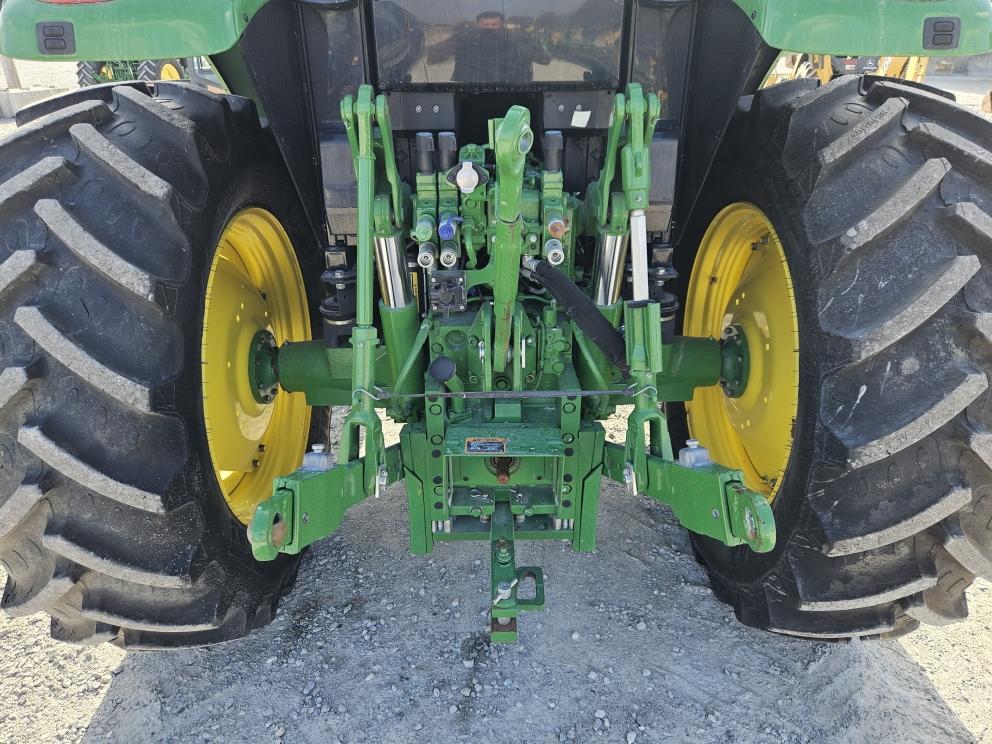 Image for 2024 John Deere 6140M
