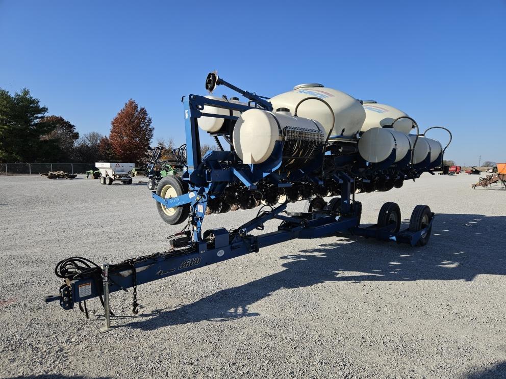 Image for 2012 Kinze 3660