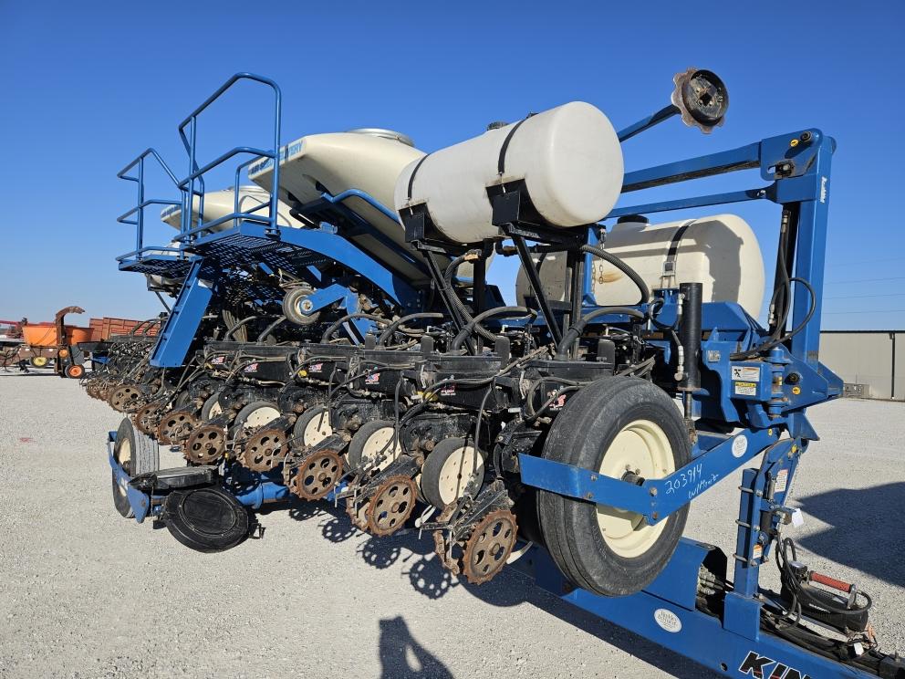 Image for 2012 Kinze 3660