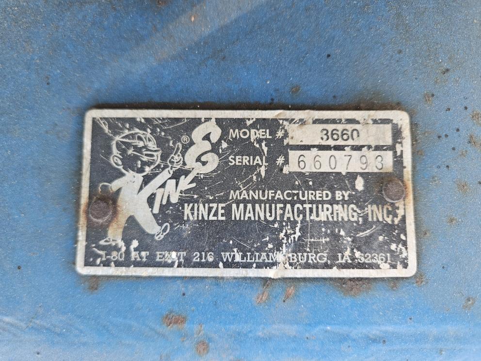 Image for 2012 Kinze 3660