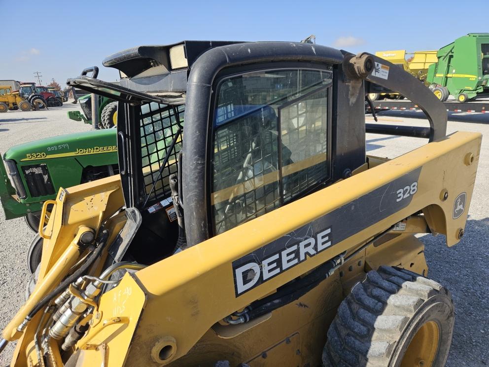 Image for 2006 John Deere 328
