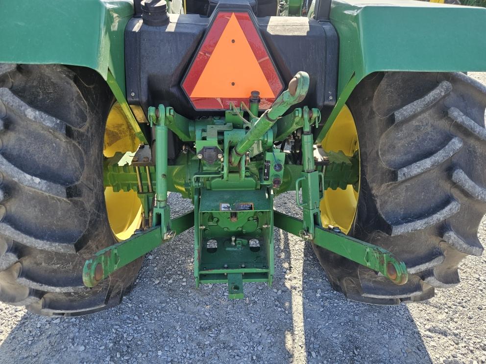 Image for 2008 John Deere 5203