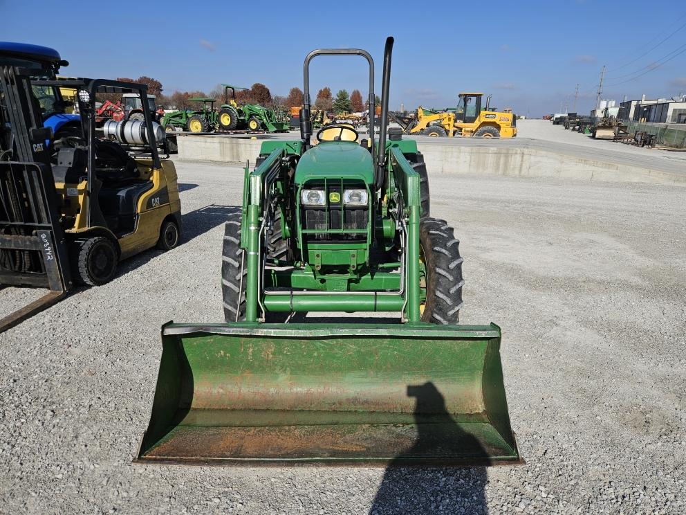 Image for 2008 John Deere 5203
