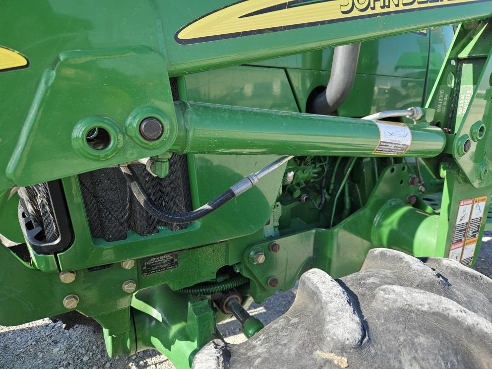 Image for 2008 John Deere 5203
