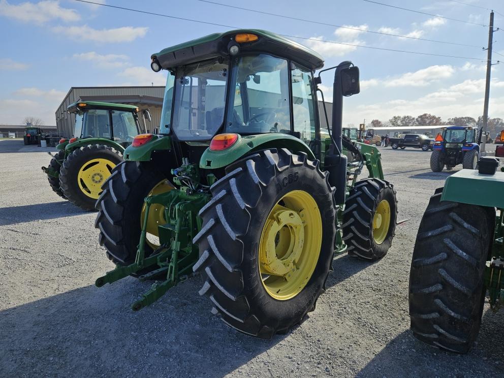 Image for 2016 John Deere 6105E