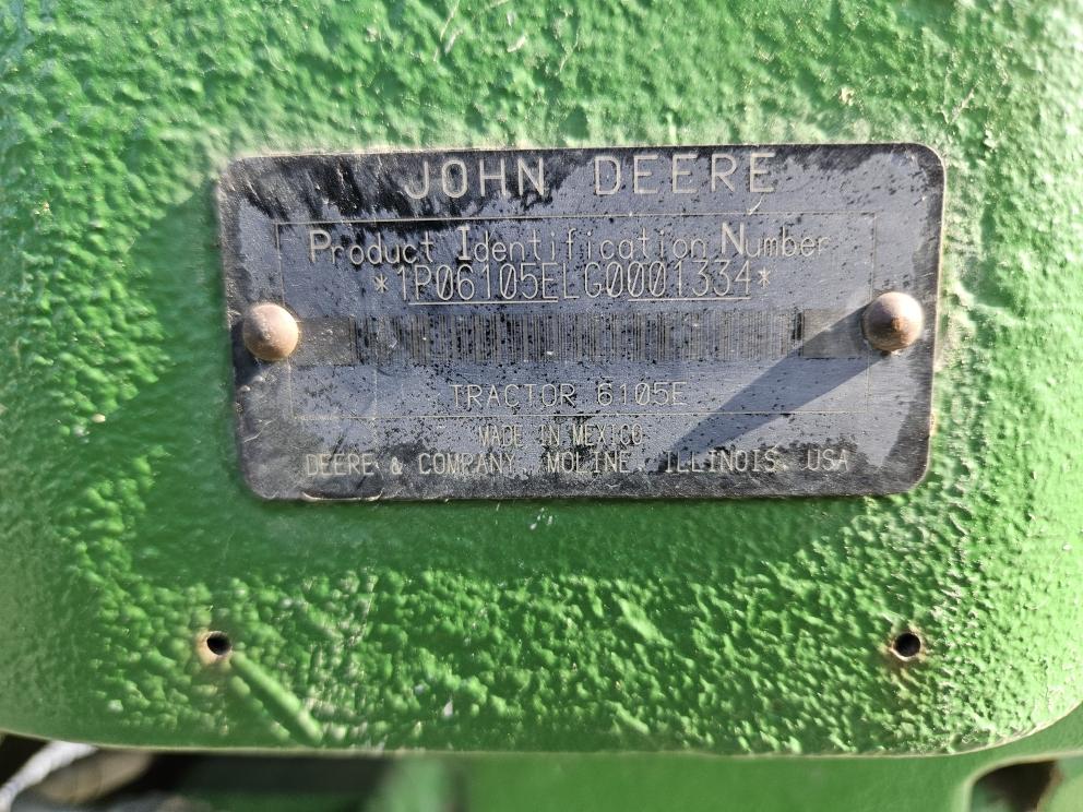 Image for 2016 John Deere 6105E