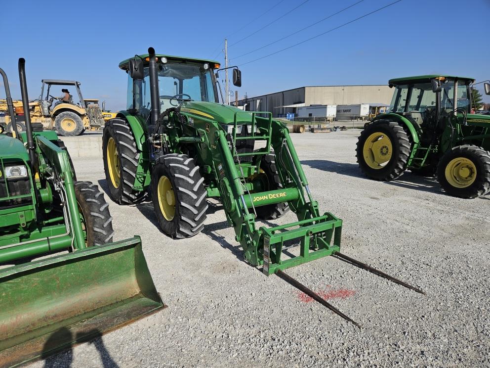 Image for 2016 John Deere 6105E