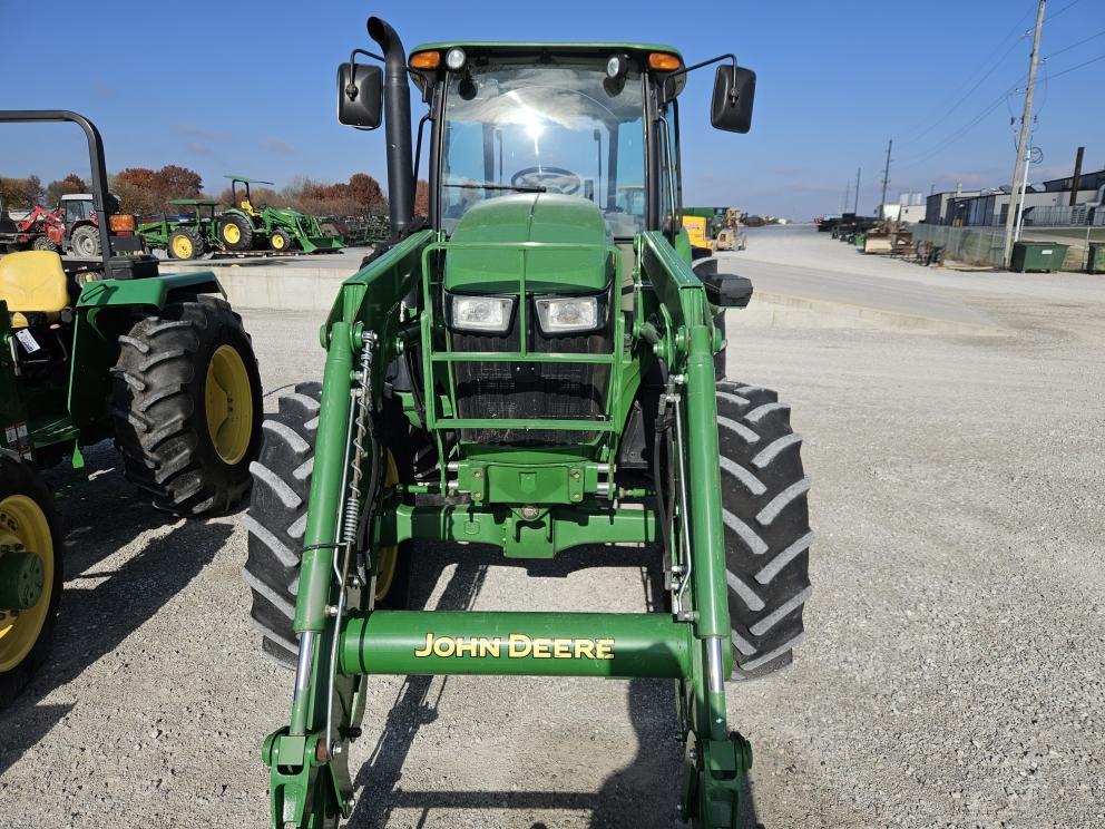 Image for 2016 John Deere 6105E