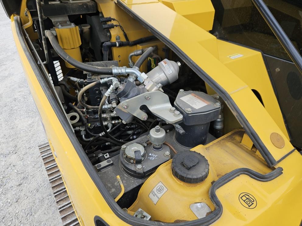 Image for 2022 Komatsu PC88MR-11